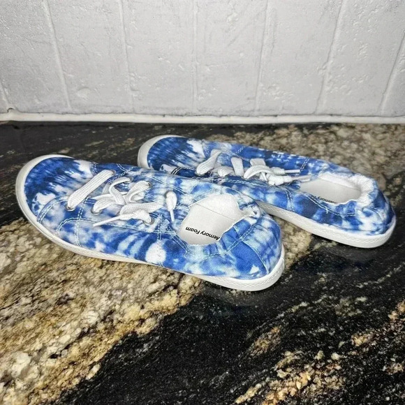 Time And Tru - Blue & White Tye Dye Woman's Shoes Size 7, NEW without Tags! - Picture 8 of 8